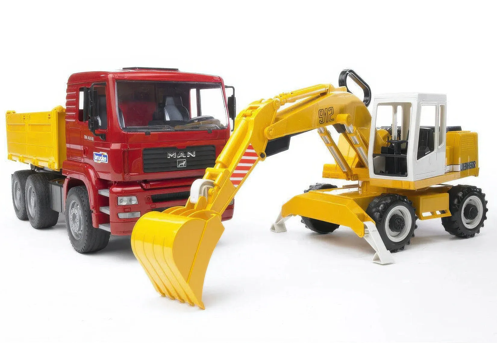 BRUDER MAN TGA Truck and Liebherr Excavator Modular Design Online Forum