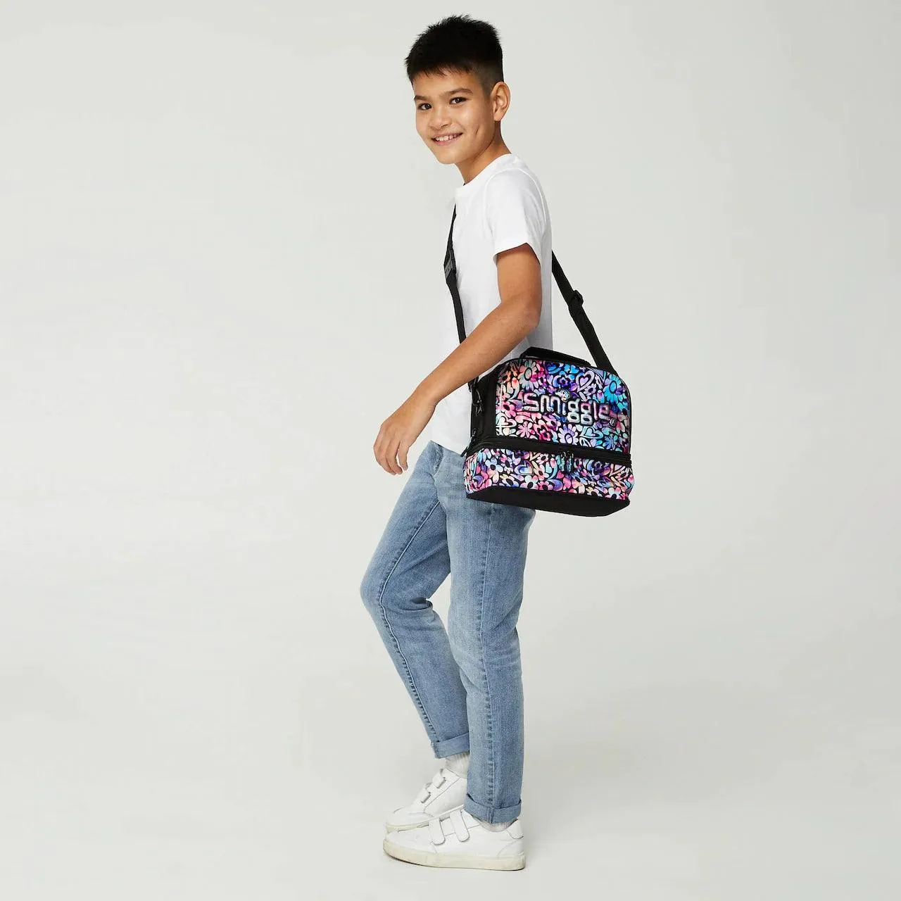 Robot Mecha Celebrity endorsed SMIGGLE Mirage Hardtop Lunchbox - Black Mix